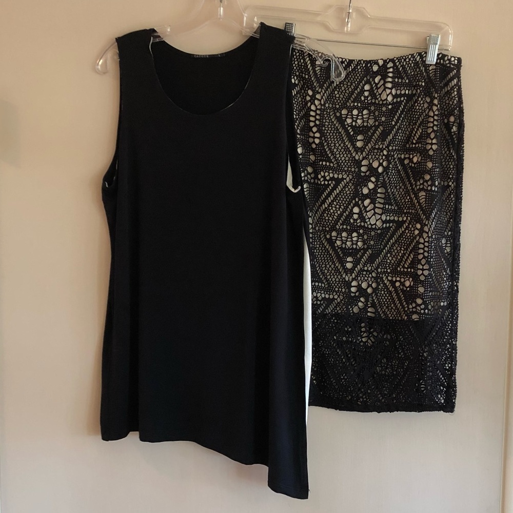 EUC Capote Asymmetrical Black & Cream Tank Size L
